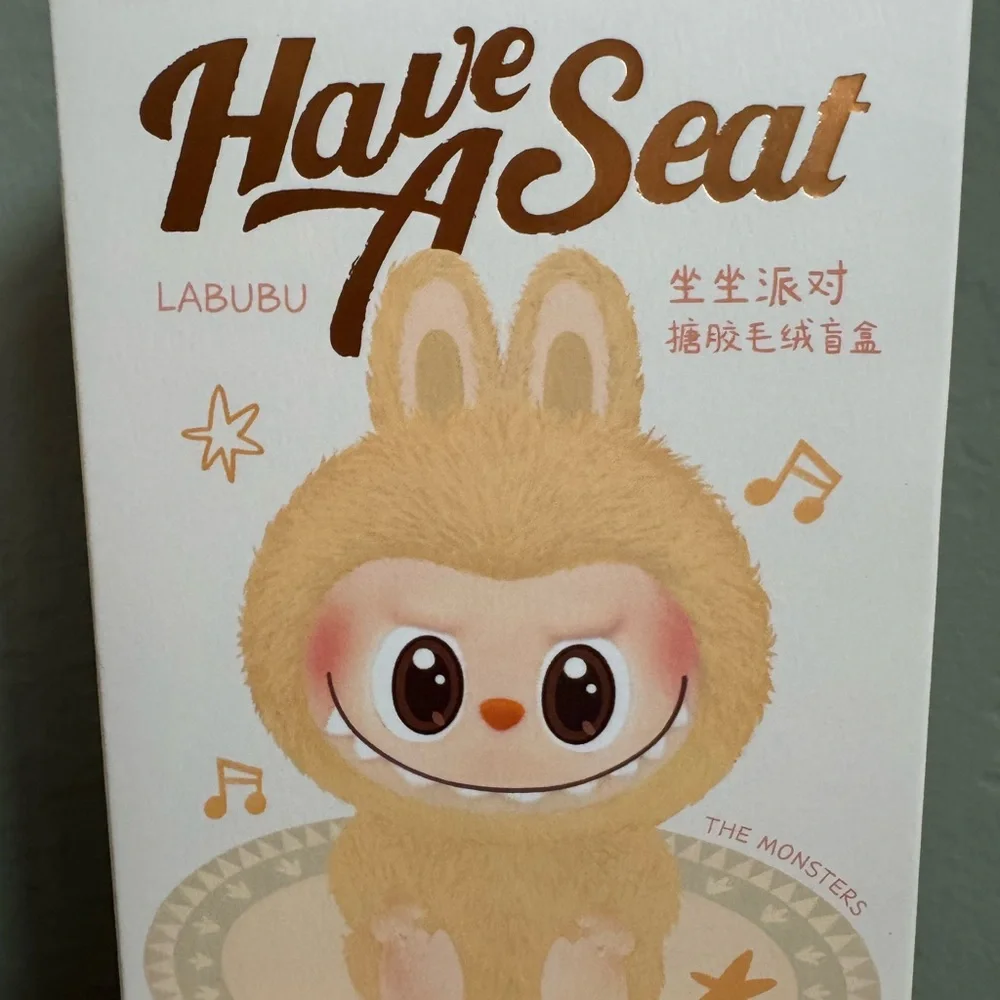 Labubu Have a Seat - BABA - Picture 3 of 4